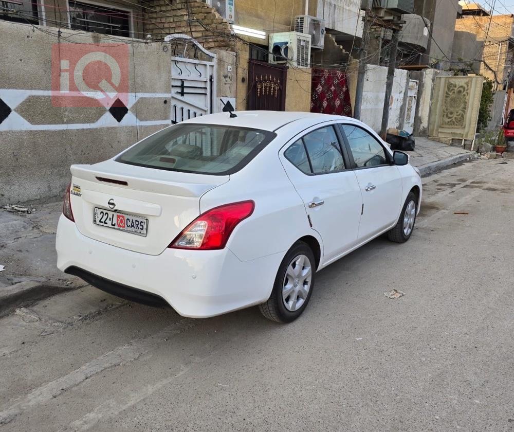 نيسان صني